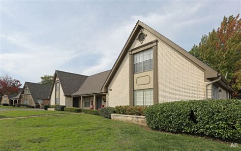 Park Villas Townhomes .